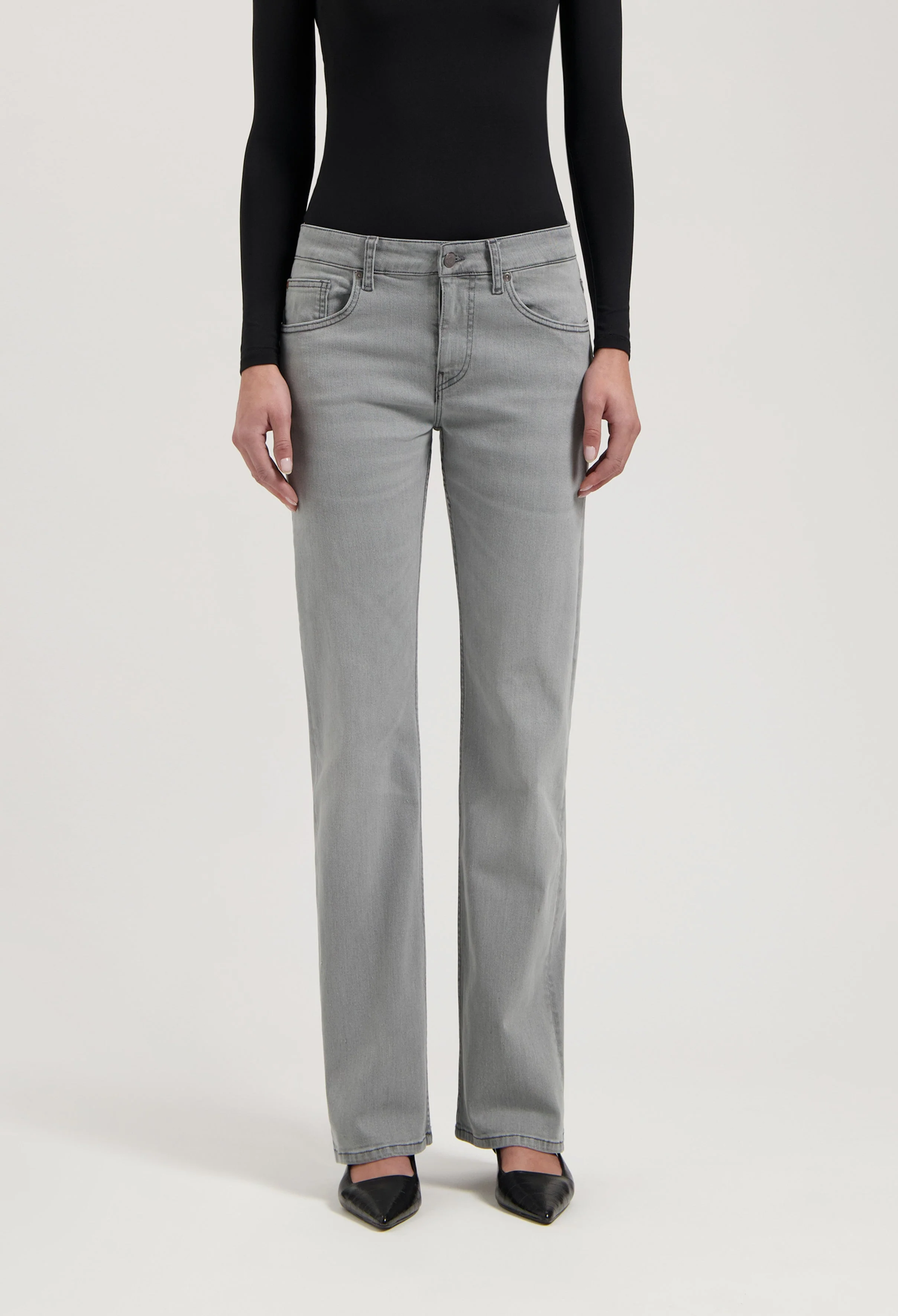 Carry Mid Straight - Light Grey - Image 4