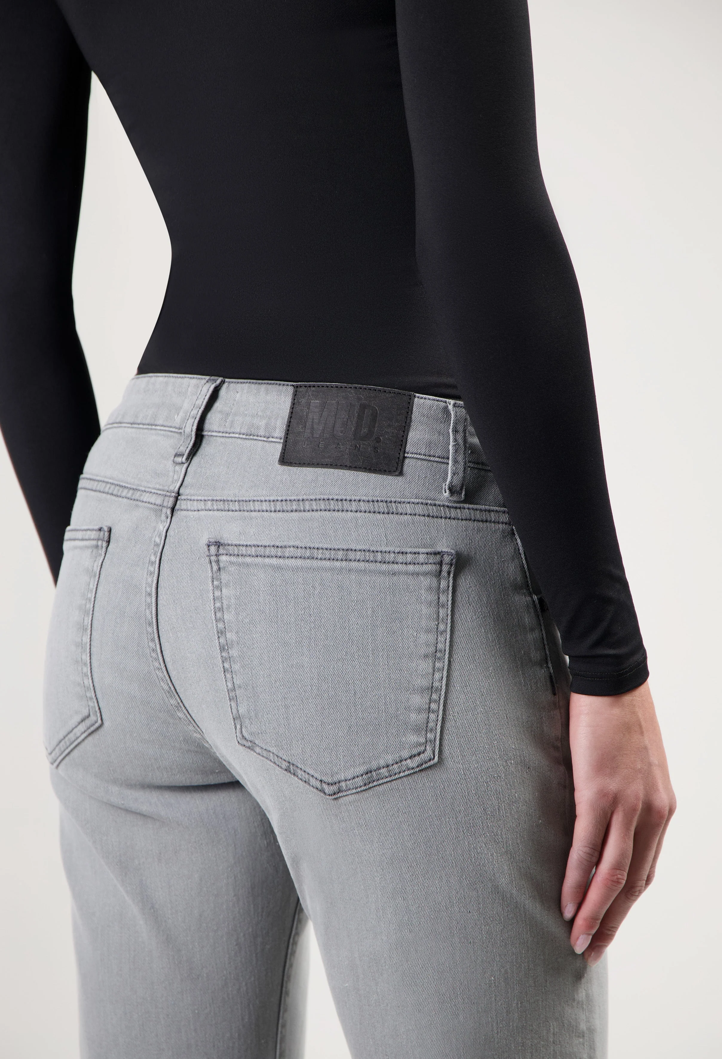 Carry Mid Straight - Light Grey - Image 6