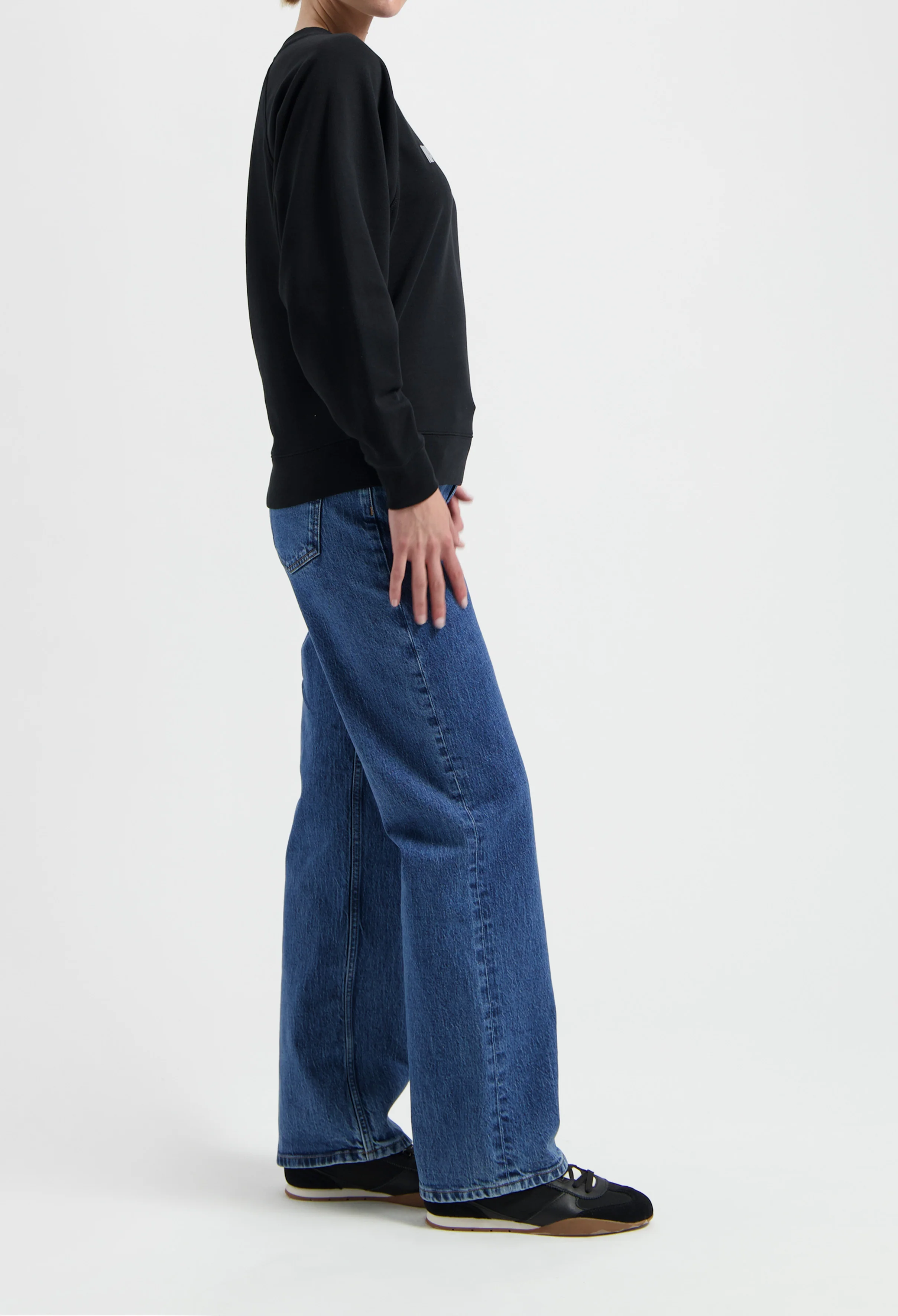 Clara Sweatshirt - Black - Image 4