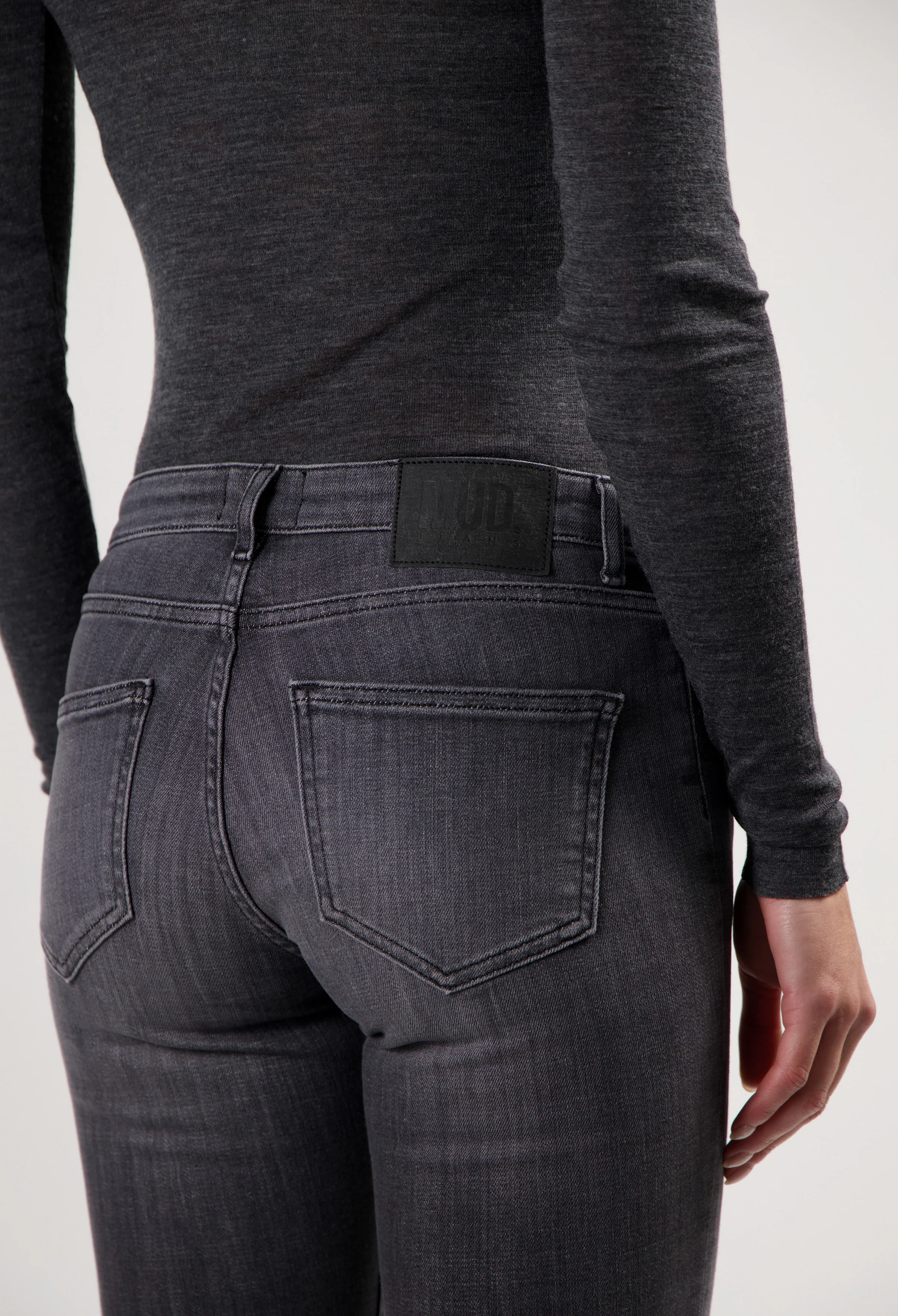 Faye Low Slim - Authentic Black - Image 6